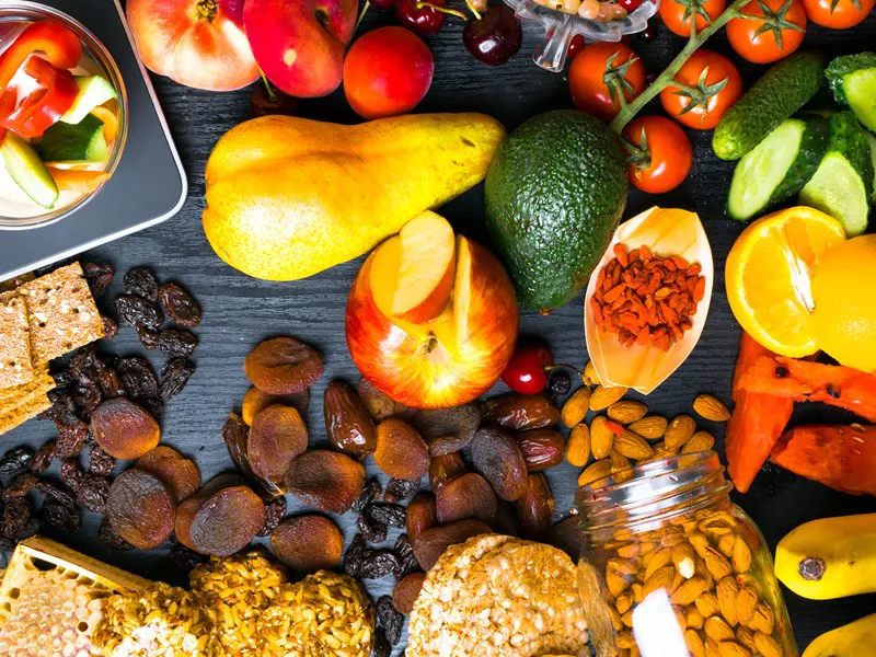 Spread of fruit, vegetables, nuts and dried fruit